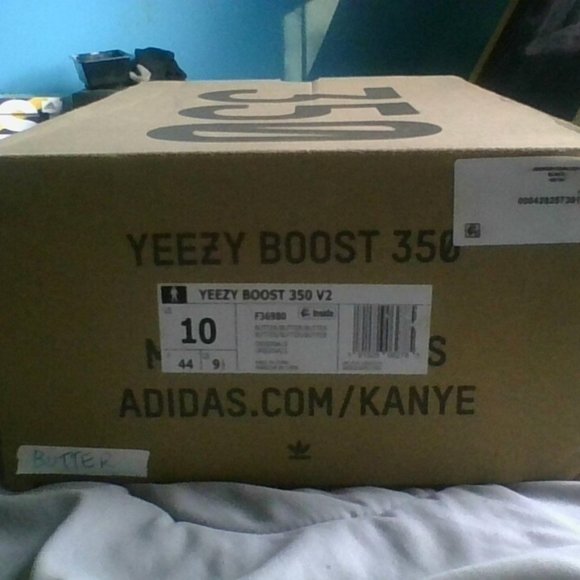 YEEZY BOOST 350 V2 (BUTTER) [TRADES ONLY!!] main image 4